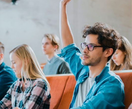 “أهالي الطلاب في الخارج”: لا مصارف ما لم ينفذ القانون 193