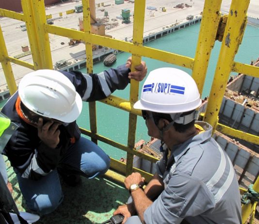 مسقط تدشّن جولة إصلاحات اقتصادية لتحفيز الاستثمار