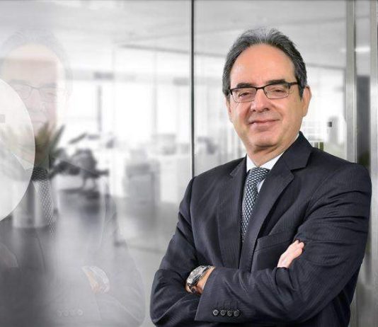 غبريل: السعر الحقيقي لصرف الدولار يستقر بعد تأليف حكومة وتوقيع إتفاق مع صندوق النقد