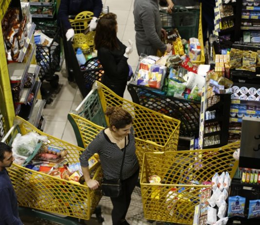 بطاقة رفع الدعم: اللبنانيون إلى المقصلة