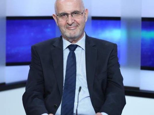 عراجي: الطبقة الغنية استفادت من الفساد والوسطى اندثرت والفقيرة تشكل ثلثي الشعب