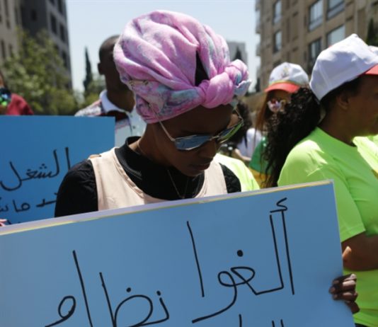 ترحيل 50 ألفاً والتجديد لـ 100 ألف في 2020: «مباركة» قضائية لاستغلال العاملات الأجنبيات!