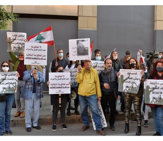 الإنهيار الإقتصاديّ… هــل هو الخطّة المنشودة؟