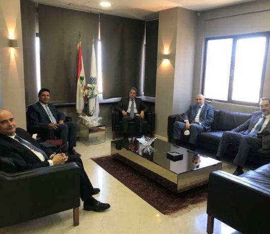 غجر بعد اجتماعه بوزني: قرار القضاء بالحجز على البواخر قد يجلب العتمة الكاملة