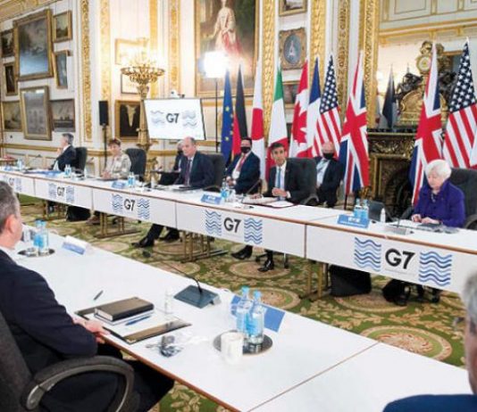 فرنسا تتوقع {معركة صعبة} لإقناع الصين بالحد الأدنى لضرائب الشركات