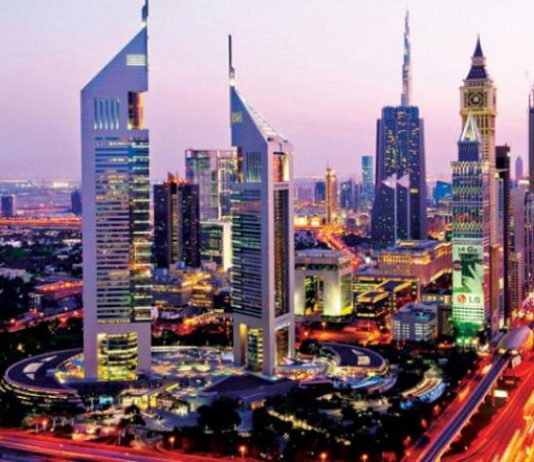 دبي تدمج قطاعي الاقتصاد والسياحة لرفع الكفاءة والتنافسية