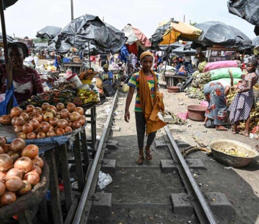 الاقتصاد العالمي يدخل مرحلة عدم اليقين رغم بوادر التعافي