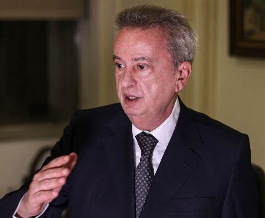 رفع سعر الصرف الرسمي قريبًا: تضخّم وفقر كاسحان