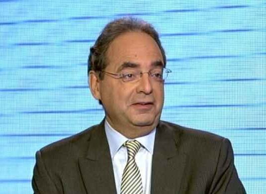 غبريل عن التعميم 161: يهدف إلى ضخ الدولارات بالسوق في محاولة للجم إنهيار الليرة