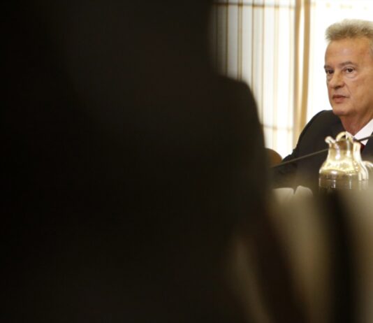 سلامة يمدّد لتفلّت سعر الصرف: الاتفاق مع «الصندوق» في مرحلة الأرقام