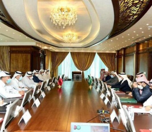 السعودية وقطر تبحثان سبل التعاون في مجالات النقل