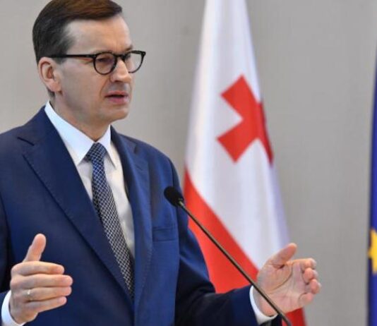 بولندا تقترح حظراً أوروبياً شاملاً على التجارة مع روسيا