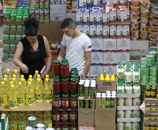 الحرب الروسية ببيوتنا: الزَّيت يرتفع 100 ألف.. والسُّكَّر مهدَّد