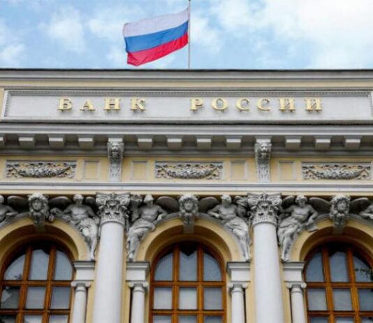 «استاندرد آند بورز» تخفض تصنيف مدفوعات روسيا الأجنبية لـ«التخلف الانتقائي»