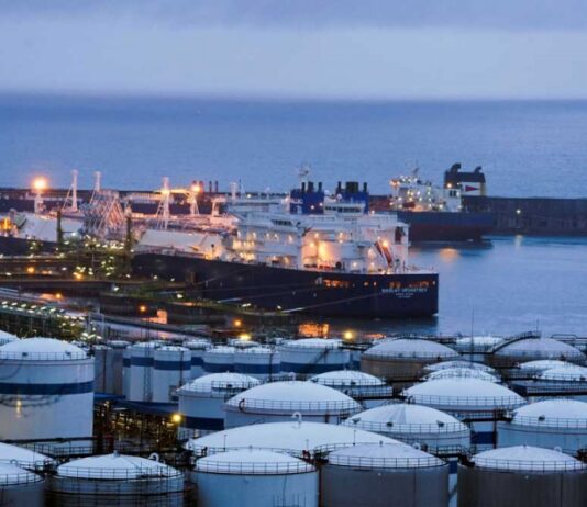 الإمارات تدخل مرحلة بناء ناقلات الغاز المسال محليا