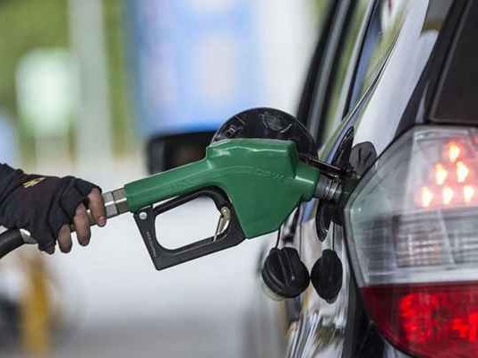 تراجع سعر المحروقات