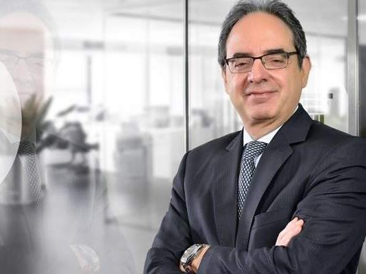 غبريل: تعميم “المركزي” هدفه لجم سعر صرف الدولار