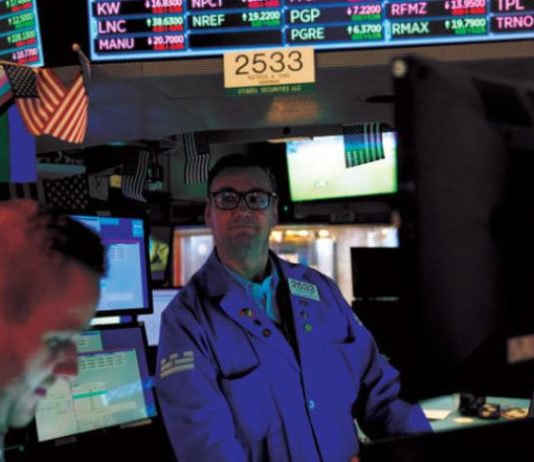 الأسواق تحاول الإفلات من المخاوف الصينية