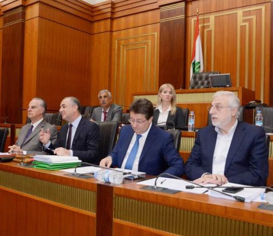 الكابيتال كونترول والصندوق السيادي: عبث تشريعي طائفي و”مصرفي”