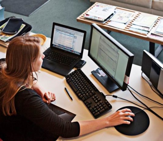 ملايين الدولارات شهرياً..اللبنانيون يلجؤون الى “العمل الحر” أونلاين