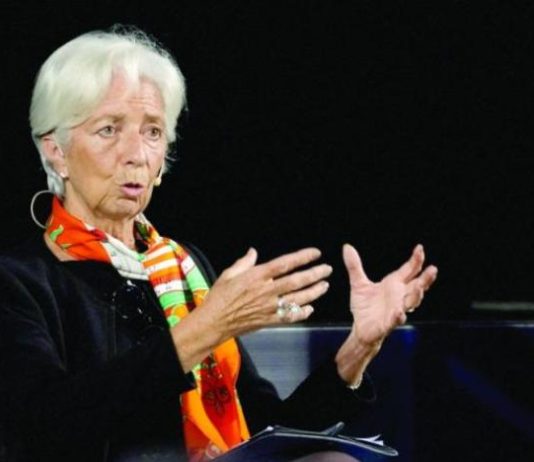 البنوك المركزية تعاني وسط عواصف اقتصادية