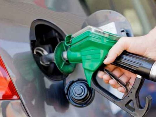 ارتفاع سعر صفيحة البنزين 95 أوكتان 14000 ليرة والمازوت 17000 ليرة والغاز 6000 ليرة