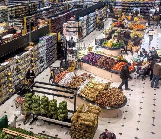 الدولار الجمركي ضرب “السلة الغذائية”: تطمينات الدولة فشلت