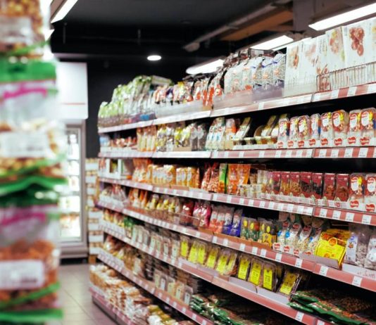 السوبرماركت مستمرة بقبول البطاقات… وفهد: الخليل لن يطبق القرار