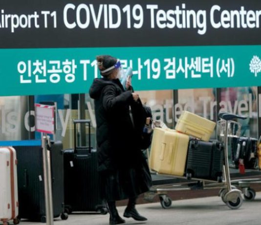 شبح «كورونا» يهدد مجدداً السفر العالمي