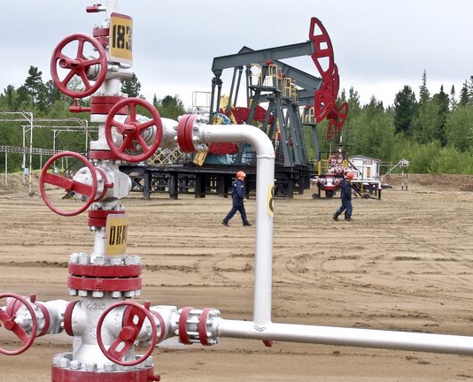 نائب رئيس الوزراء الروسي يكشف عن خطط روسيا النفطية في 2023