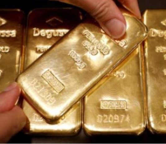 الذهب يبلغ ذروته في أسبوع والمخاوف من أسعار الفائدة تحد من المكاسب