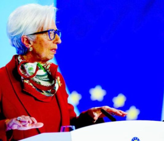 «المركزي» الأوروبي يتخطى «أزمة البنوك»