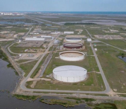 قلق الفائدة ينتاب تعاملات أسواق المعادن والطاقة