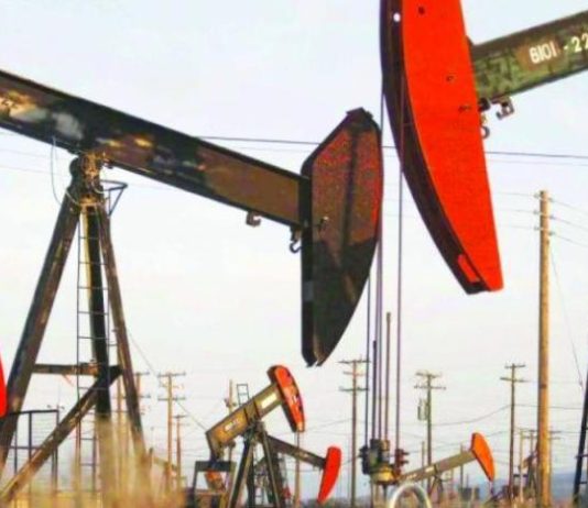 النفط يرتفع بدعم نمو صيني أفضل من المتوقع