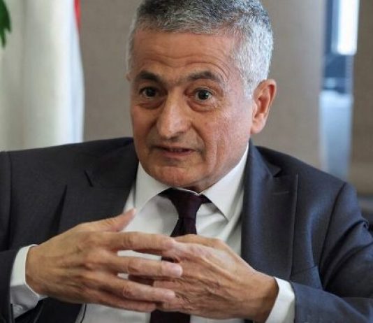 الخليل يعرض الوضع المالي مع المدير التنفيذي لصندوق النقد