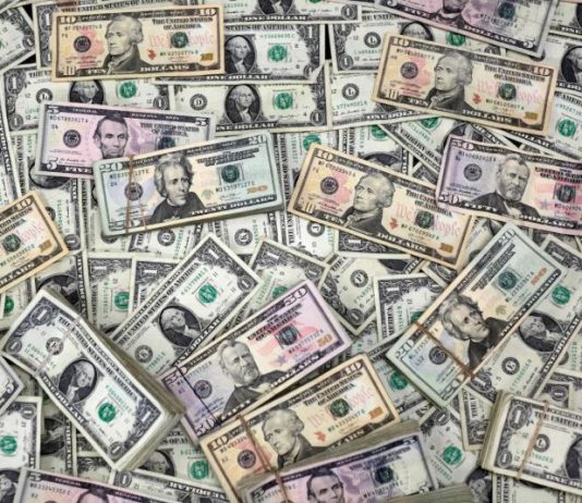 مع اهتزاز الثقة بحكومة ترمب… مسؤولون أوروبيون يناقشون مدى الاعتماد على «الفيدرالي» لتأمين الدولار