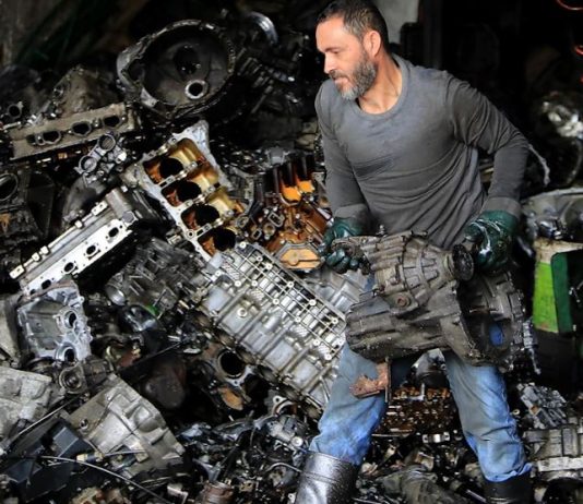 أصحاب العمل يمسكون بخناق العمال: الحدّ الأدنى للأجور نحو 27 مليون ليرة فقط