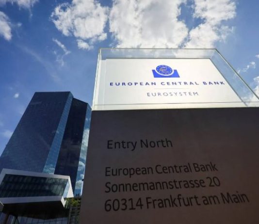 دعوات للحذر في السياسة النقدية الأوروبية وتجميد أسعار الفائدة