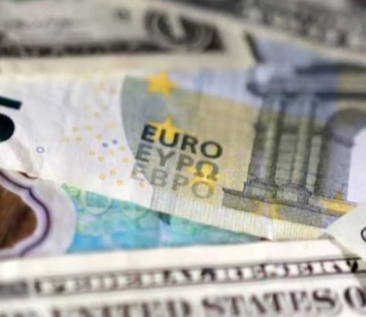 تحوّل استراتيجي في احتياطيات البنوك المركزية العالمية بعيداً عن الدولار