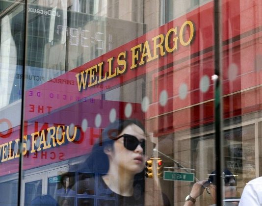 حرب الرسوم الجمركية تغذي نمو إيرادات كبرى البنوك المدرجة