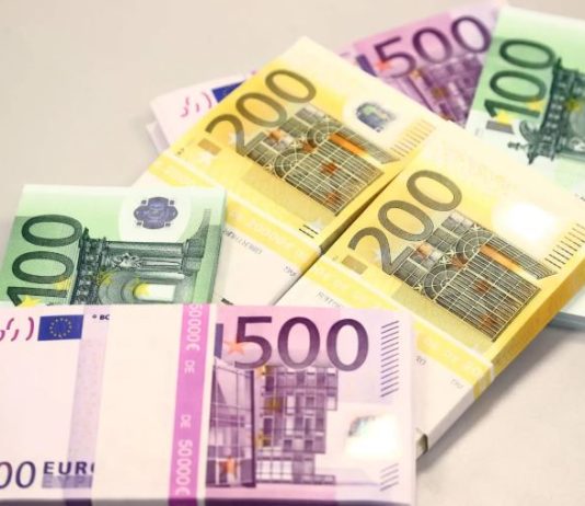 عوائد سندات منطقة اليورو تستقر قبيل أسبوع حافل بالأحداث