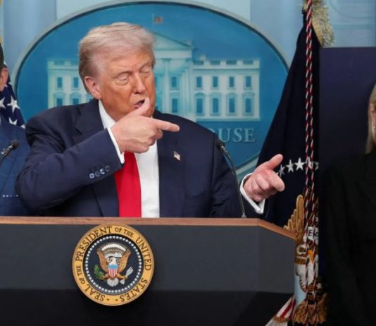 ترمب يهدّد رئيس الاحتياطي الفيدرالي بـ«دعوى قضائية كبرى»