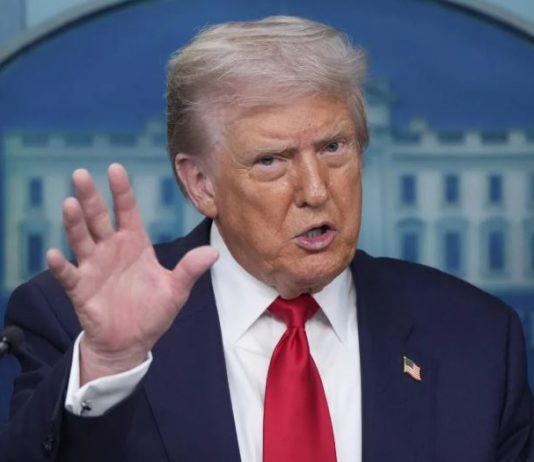 رسوم ترمب الجديدة قد ترفع تكاليف المصانع الأميركية حتى 4.5 %