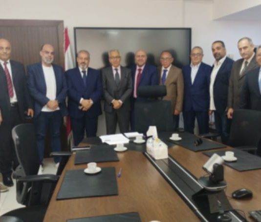 منتدى بيروت عرض مع وزير الاقتصاد سبل تعزيز النهوض الاقتصادي للعاصمة