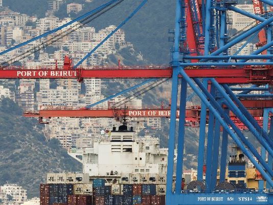 الاستيراد يتجه إلى رقم قياسي في 2025