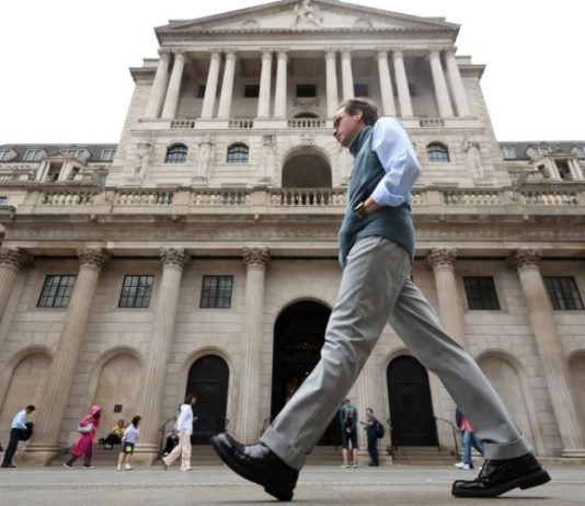 ارتفاع قياسي في عوائد السندات الأوروبية… وبريطانيا في دائرة الخطر