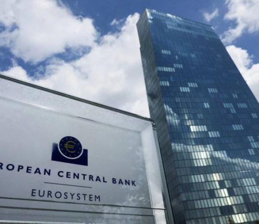 «المركزي الأوروبي»… تثبيت محتمل للفائدة وسط مخاطر اقتصادية وتوترات سياسية