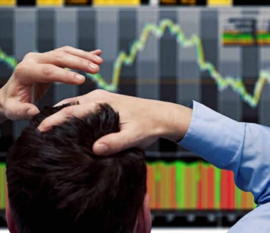 المستثمر الأمريكي ومؤلف كتاب “الأب الغني والأب الفقير”: أوروبا على وشك الانهيار.. ستتدحرج الرؤوس