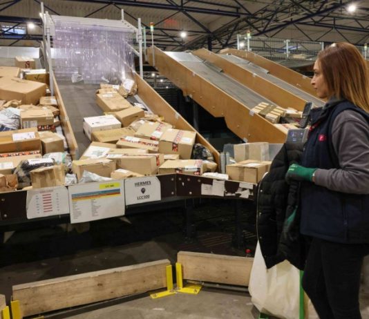 تجارة الطرود ضحية أخرى لرسوم ترامب المثيرة للجدل