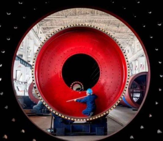 مصانع آسيا تتعثر مع تأثر طلبات الشراء بالرسوم الأميركية